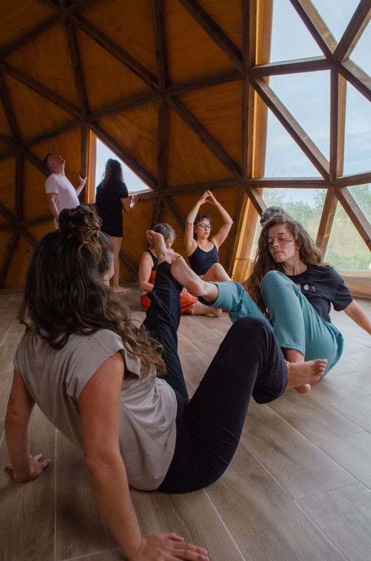 Activitat de dansa al domo